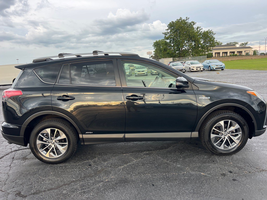 2016 Toyota Rav4 Image 8