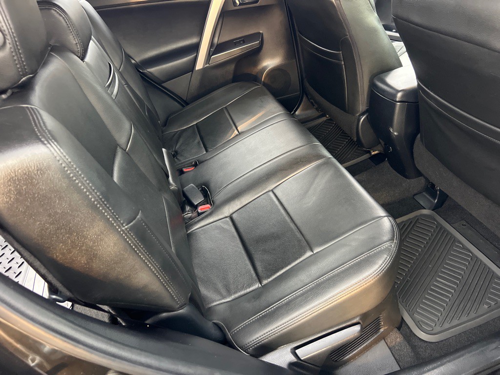 2016 Toyota Rav4 Image 16