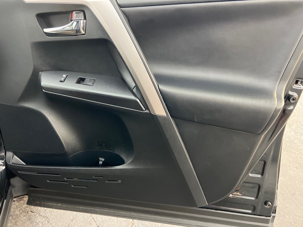 2016 Toyota Rav4 Image 19