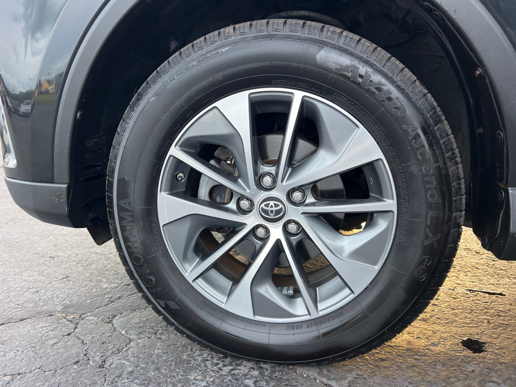 2016 Toyota Rav4 Image 40