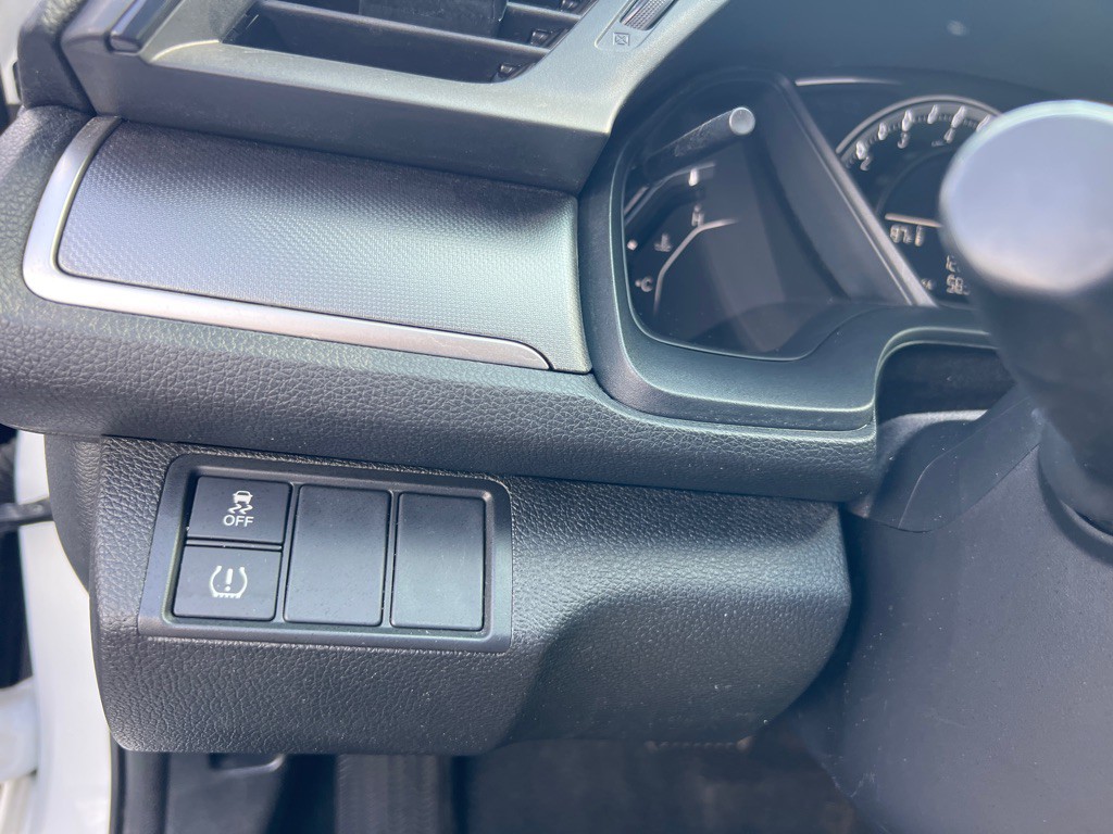 2016 Honda Civic Image 26