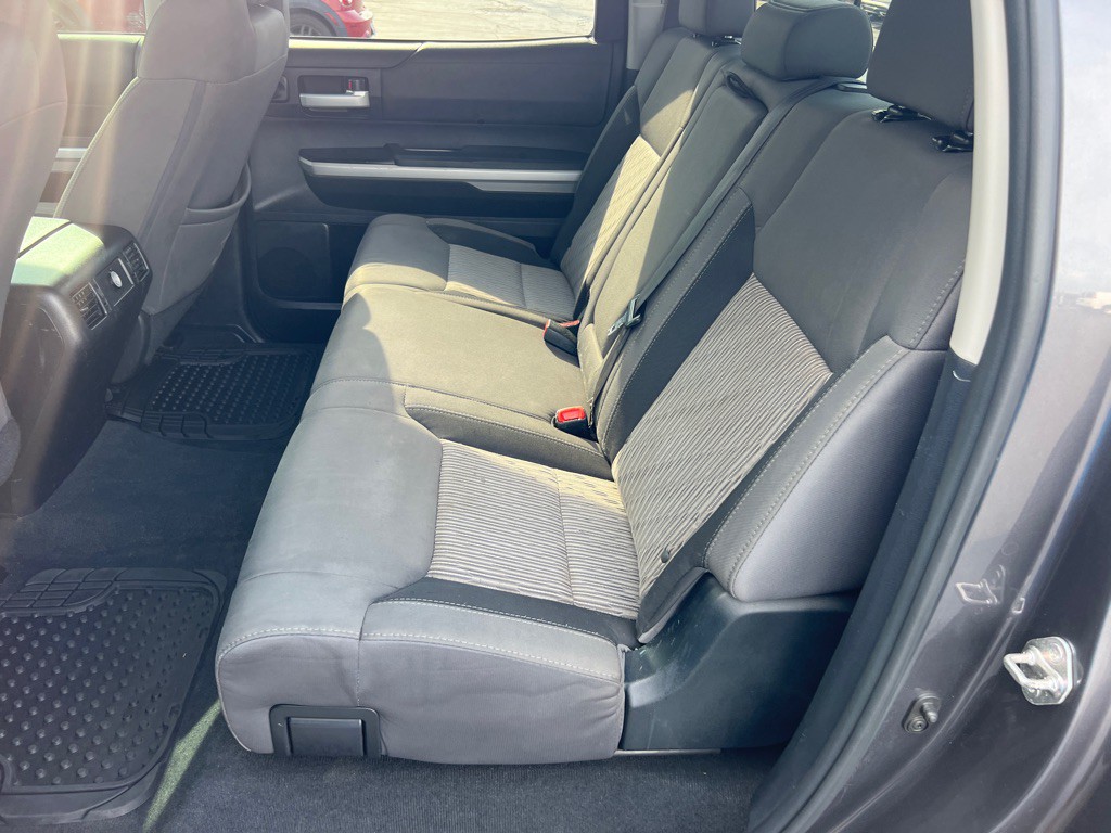 2015 Toyota Tundra Image 13