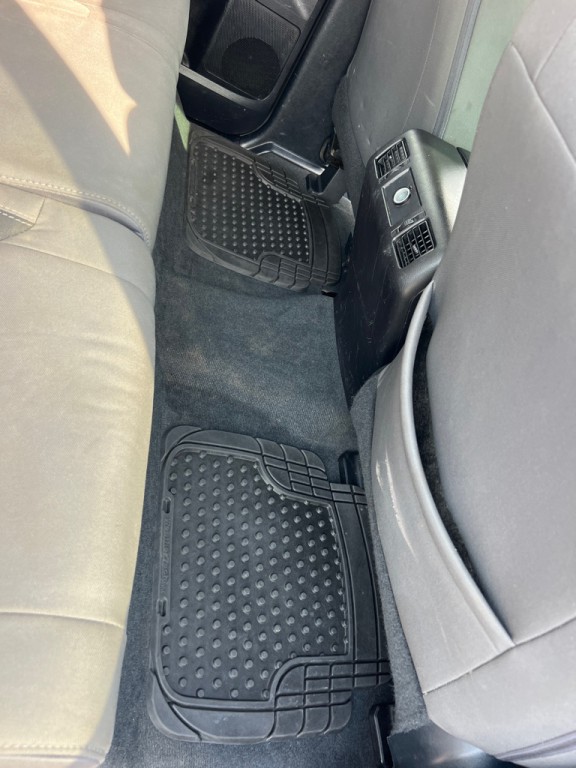 2015 Toyota Tundra Image 16