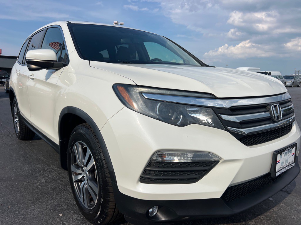 2018 Honda Pilot Image 1