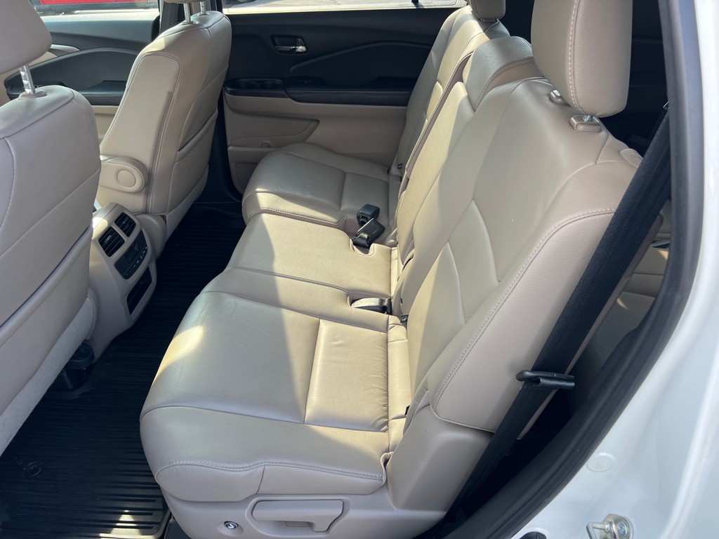 2018 Honda Pilot Image 13