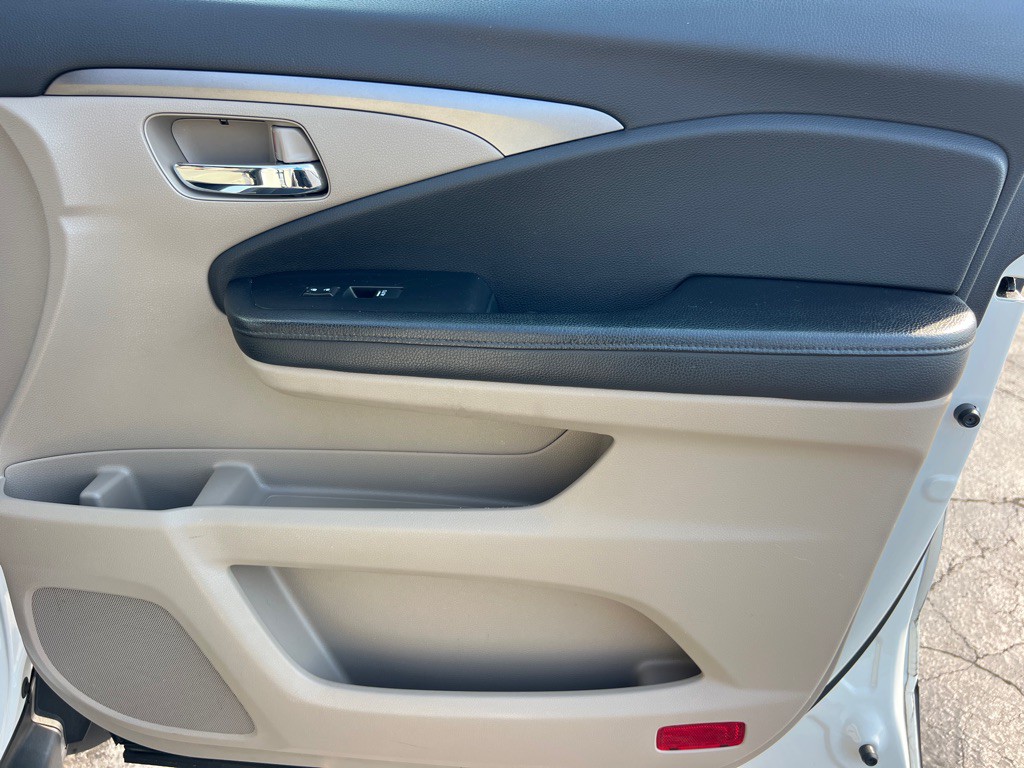 2018 Honda Pilot Image 24