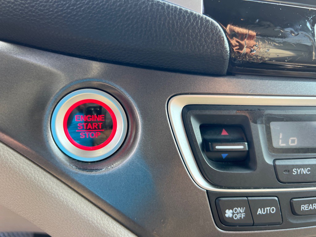 2018 Honda Pilot Image 34