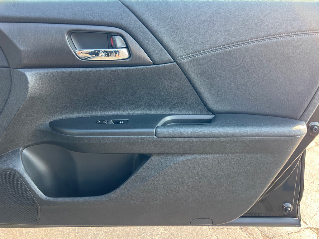 2013 Honda Accord Image 19