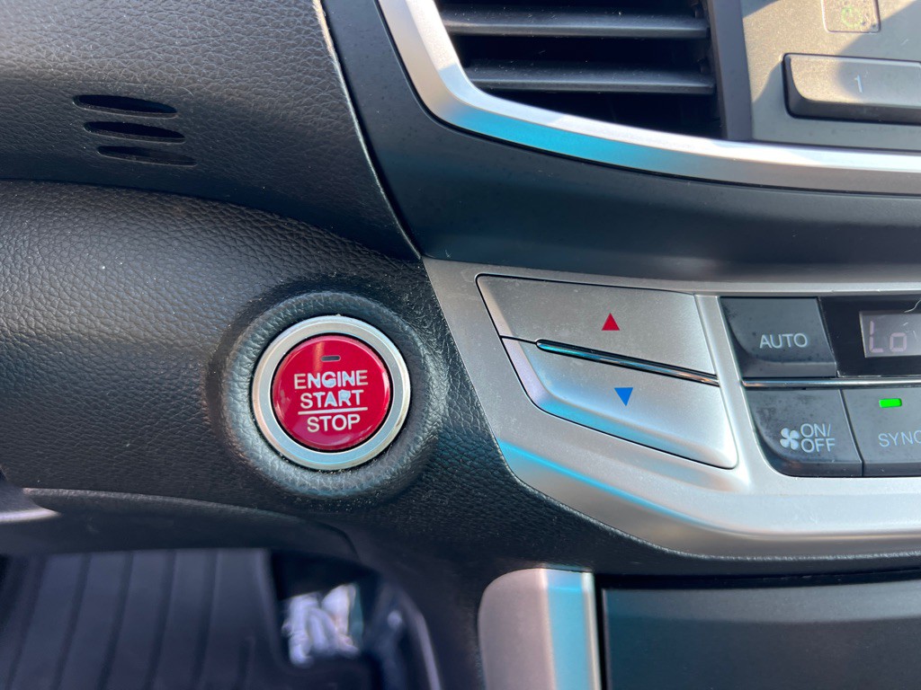 2013 Honda Accord Image 30
