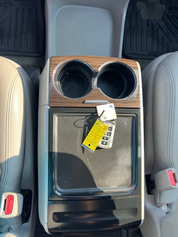 2015 Toyota Sienna Image 34