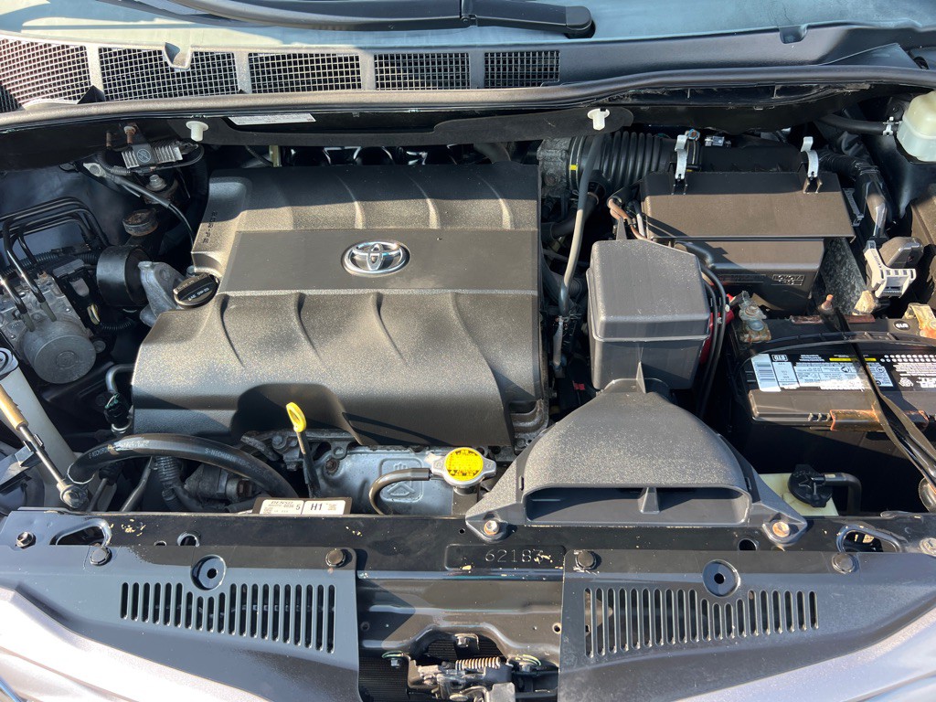2015 Toyota Sienna Image 43