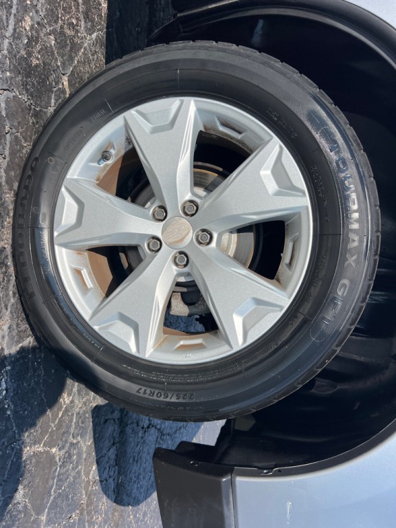 2016 Subaru Forester Image 39