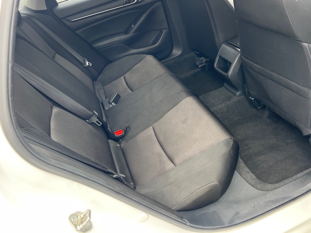 2018 Honda Accord Image 15