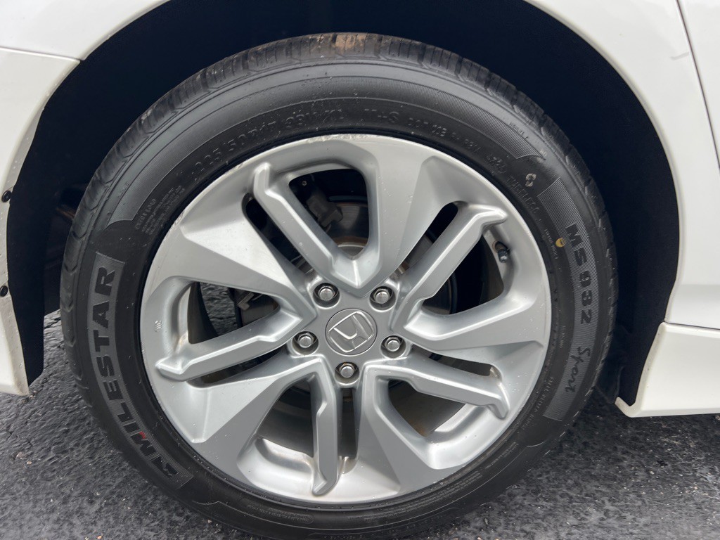 2018 Honda Accord Image 41