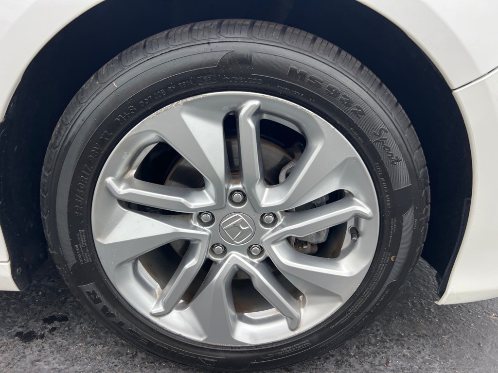 2018 Honda Accord Image 42