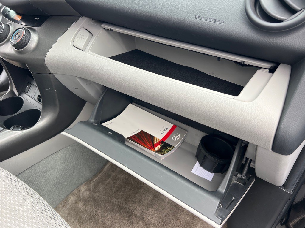 2011 Toyota Rav4 Image 20