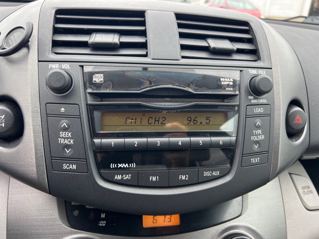 2011 Toyota Rav4 Image 29