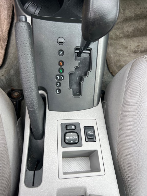 2011 Toyota Rav4 Image 32