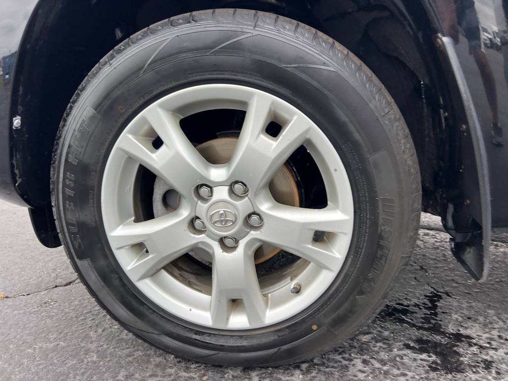 2011 Toyota Rav4 Image 36