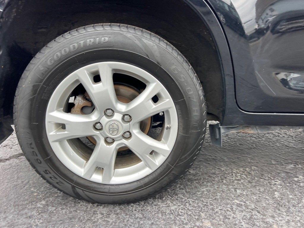 2011 Toyota Rav4 Image 38