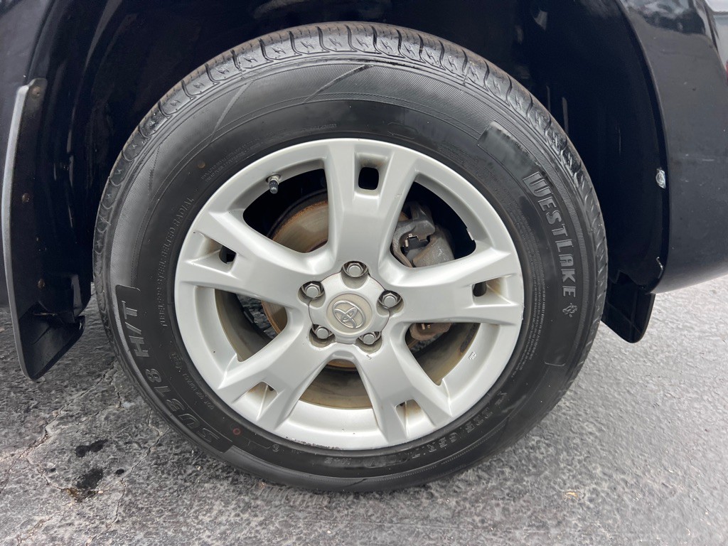 2011 Toyota Rav4 Image 39