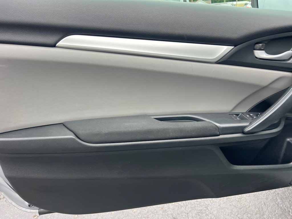 2016 Honda Civic Image 10
