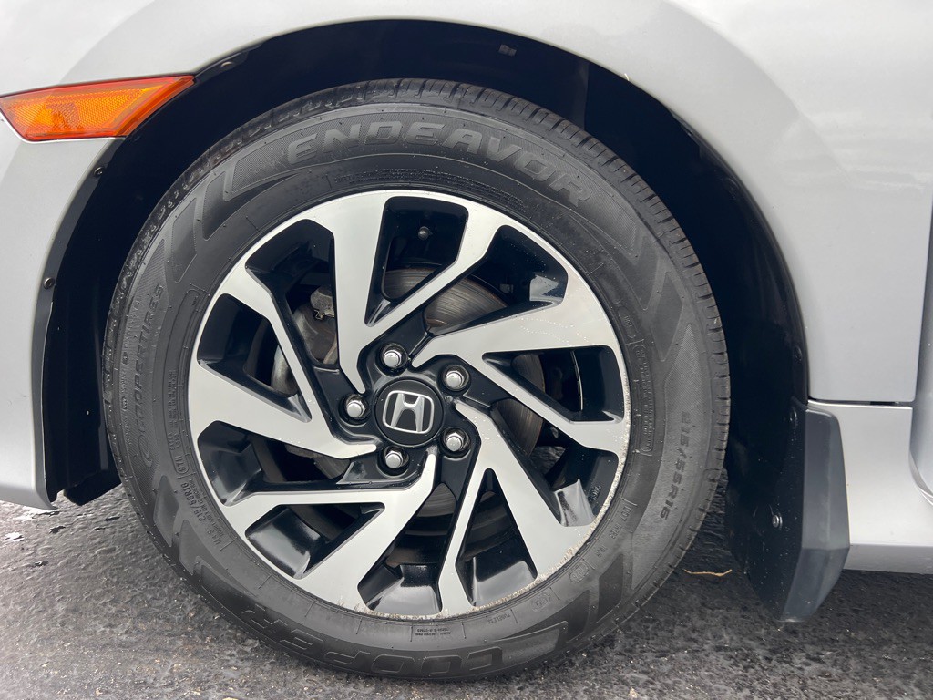 2016 Honda Civic Image 33