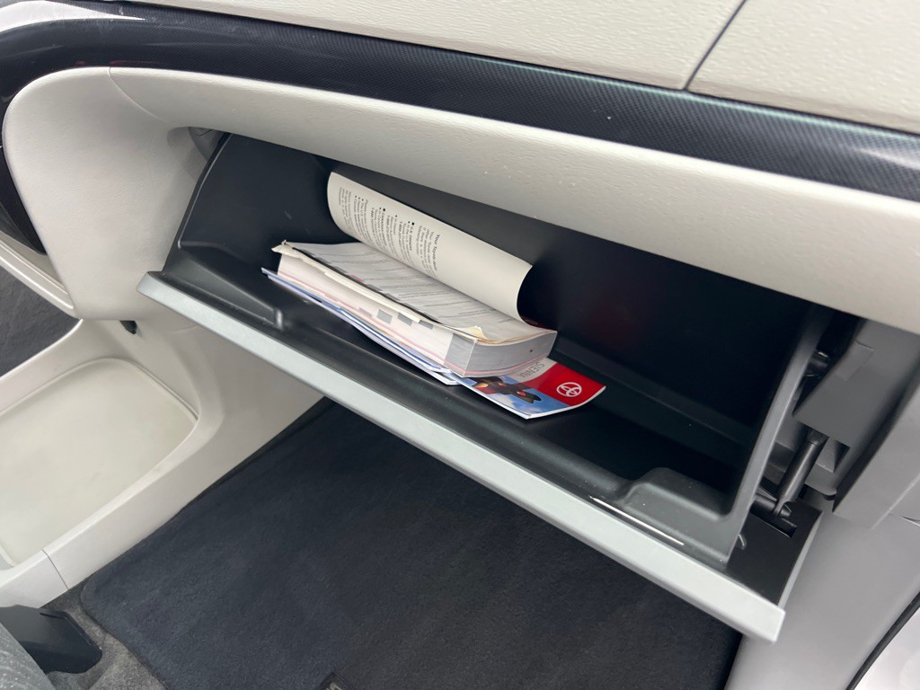 2013 Toyota Sienna Image 23