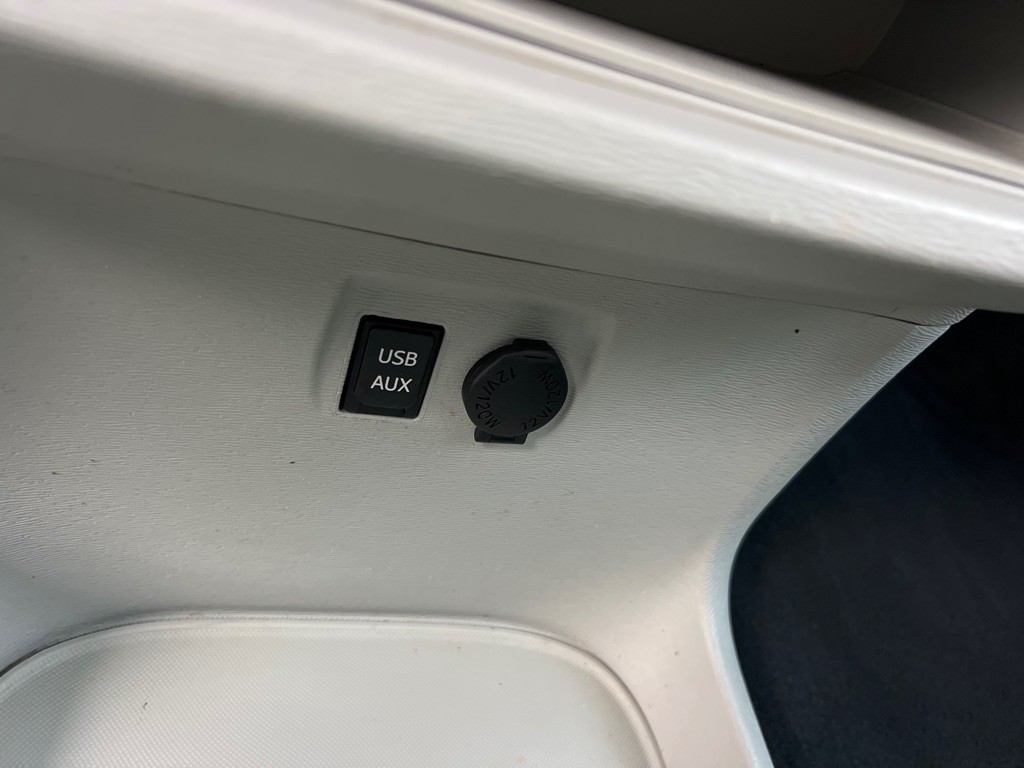 2013 Toyota Sienna Image 36