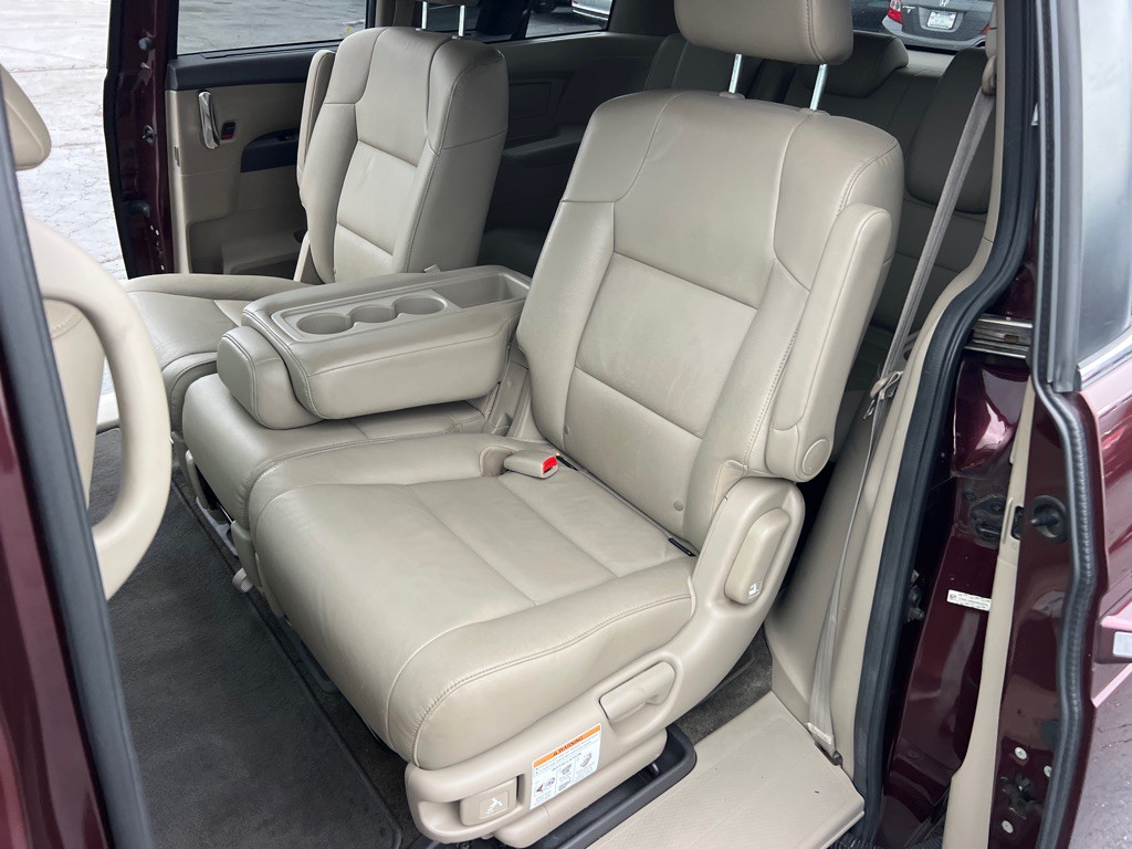 2014 Honda Odyssey Image 13