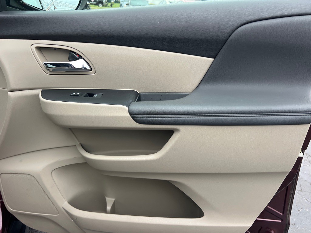 2014 Honda Odyssey Image 21