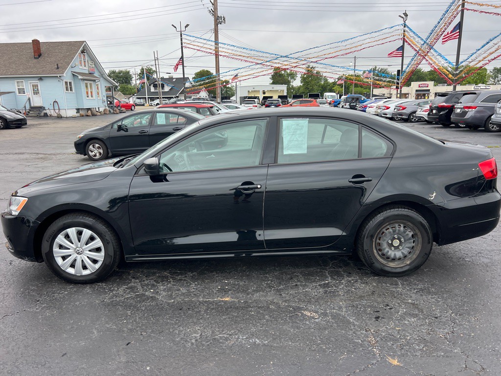 2011 Volkswagen Jetta Image 4