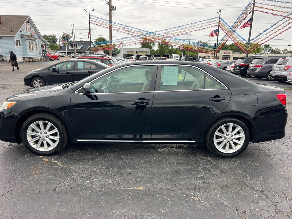 2012 Toyota Camry Image 4