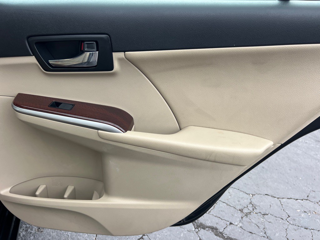 2012 Toyota Camry Image 14