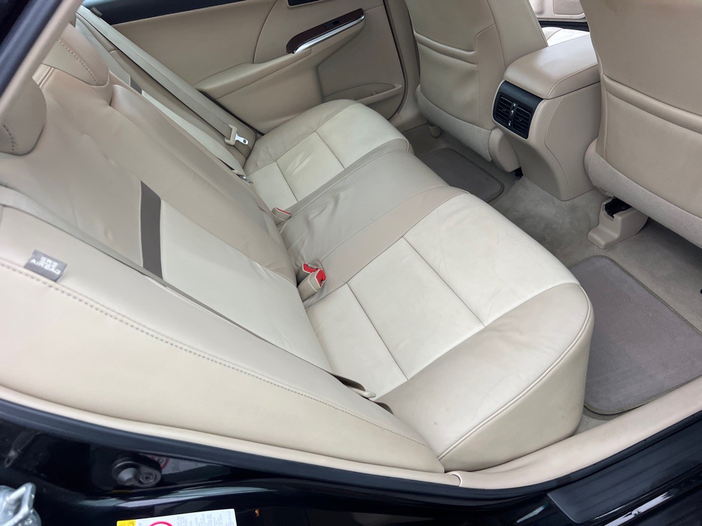 2012 Toyota Camry Image 15