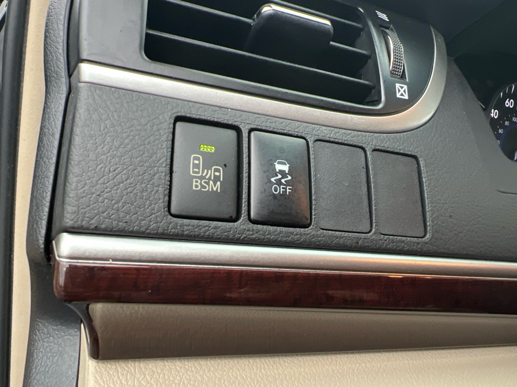 2012 Toyota Camry Image 27