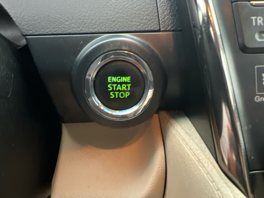 2012 Toyota Camry Image 30
