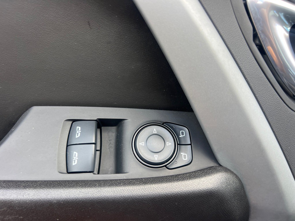2016 Chevrolet Camaro Image 24