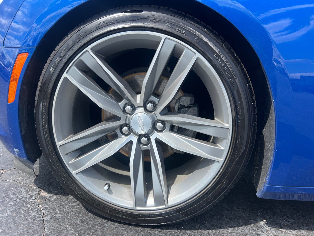 2016 Chevrolet Camaro Image 35