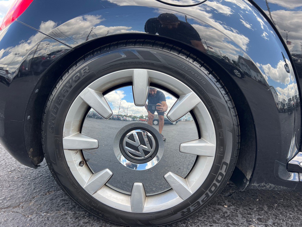 2013 Volkswagen Beetle Image 39
