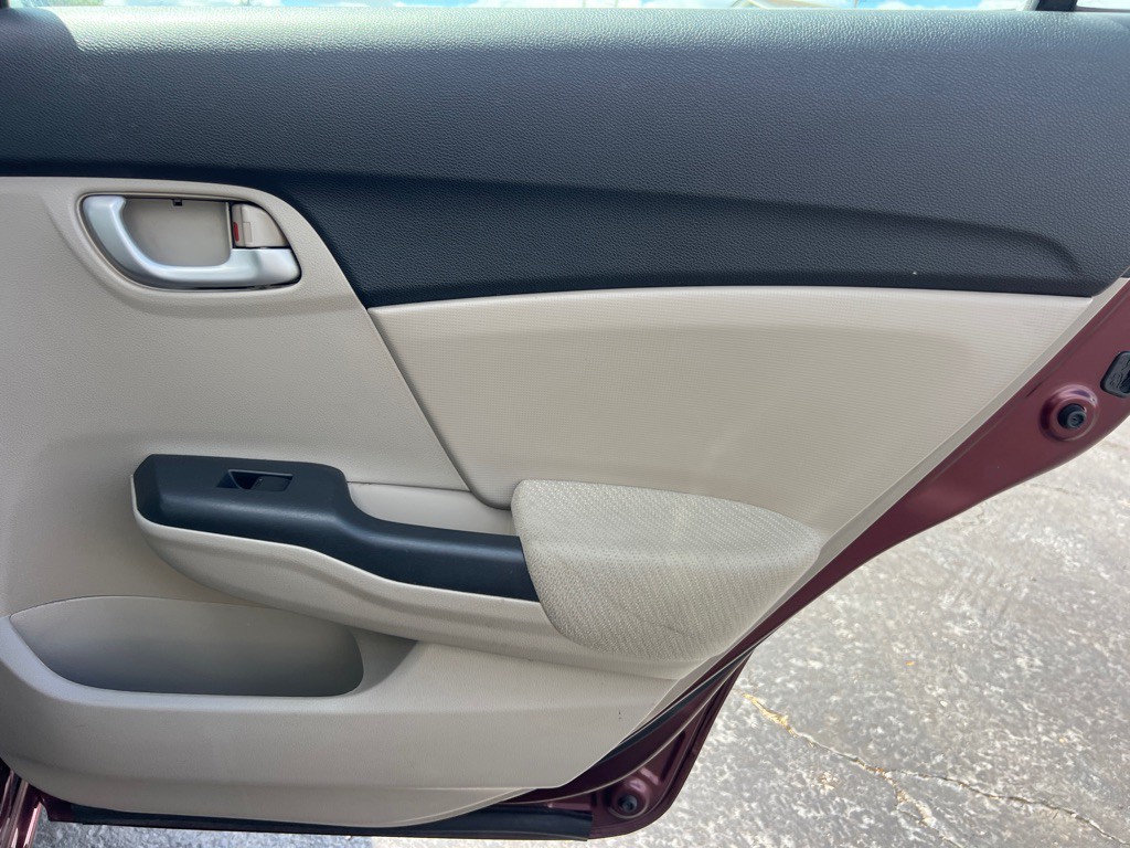 2013 Honda Civic Image 12