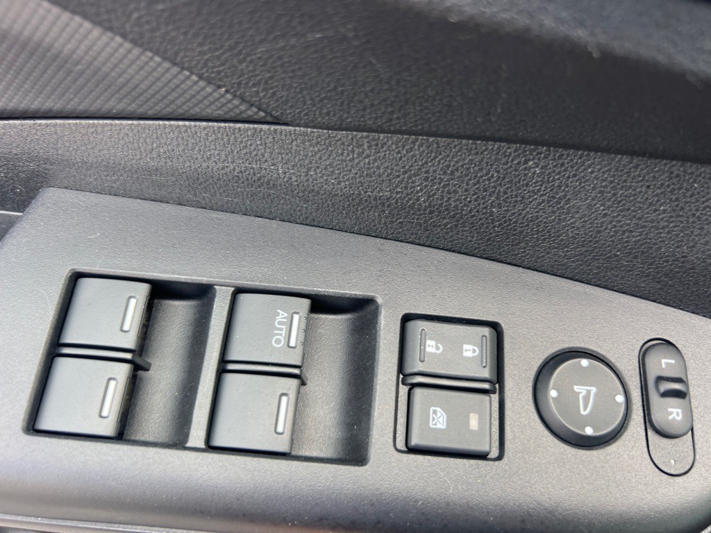 2012 Honda CR-V Image 24