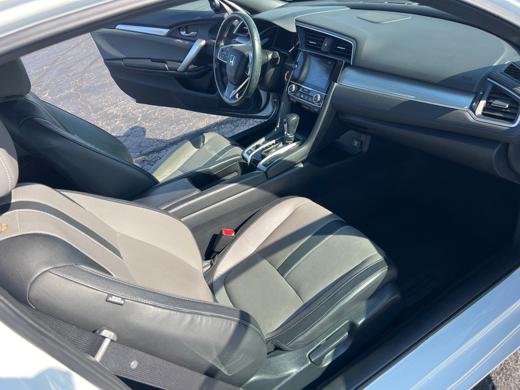 2017 Honda Civic Image 18