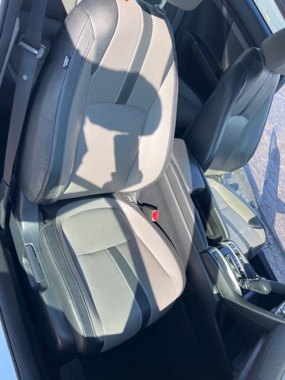 2017 Honda Civic Image 19