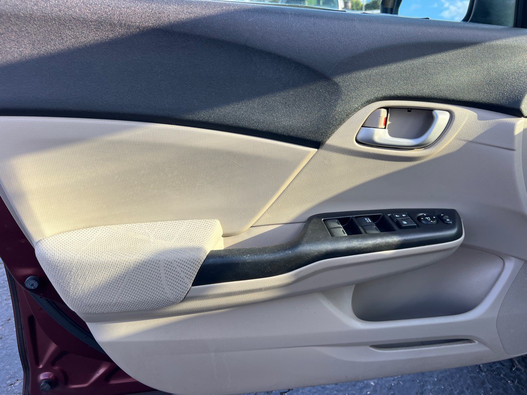 2012 Honda Civic Image 10