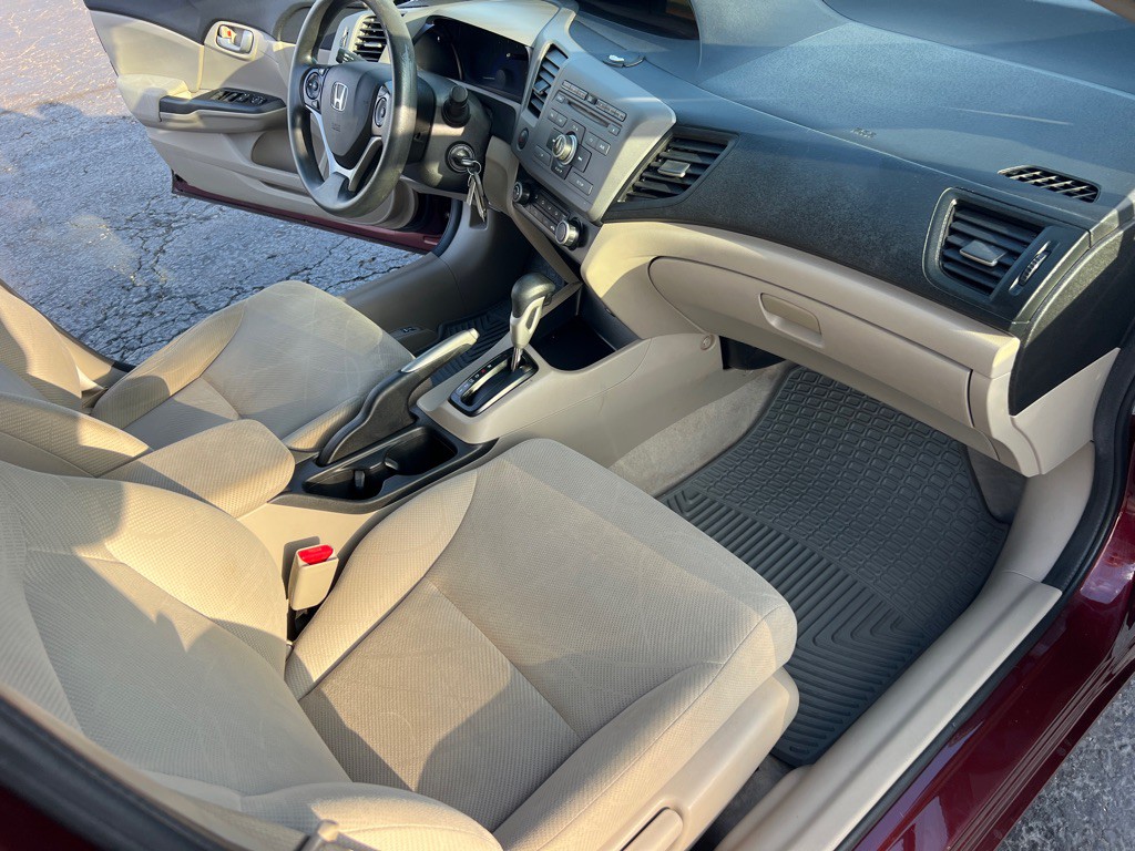 2012 Honda Civic Image 18
