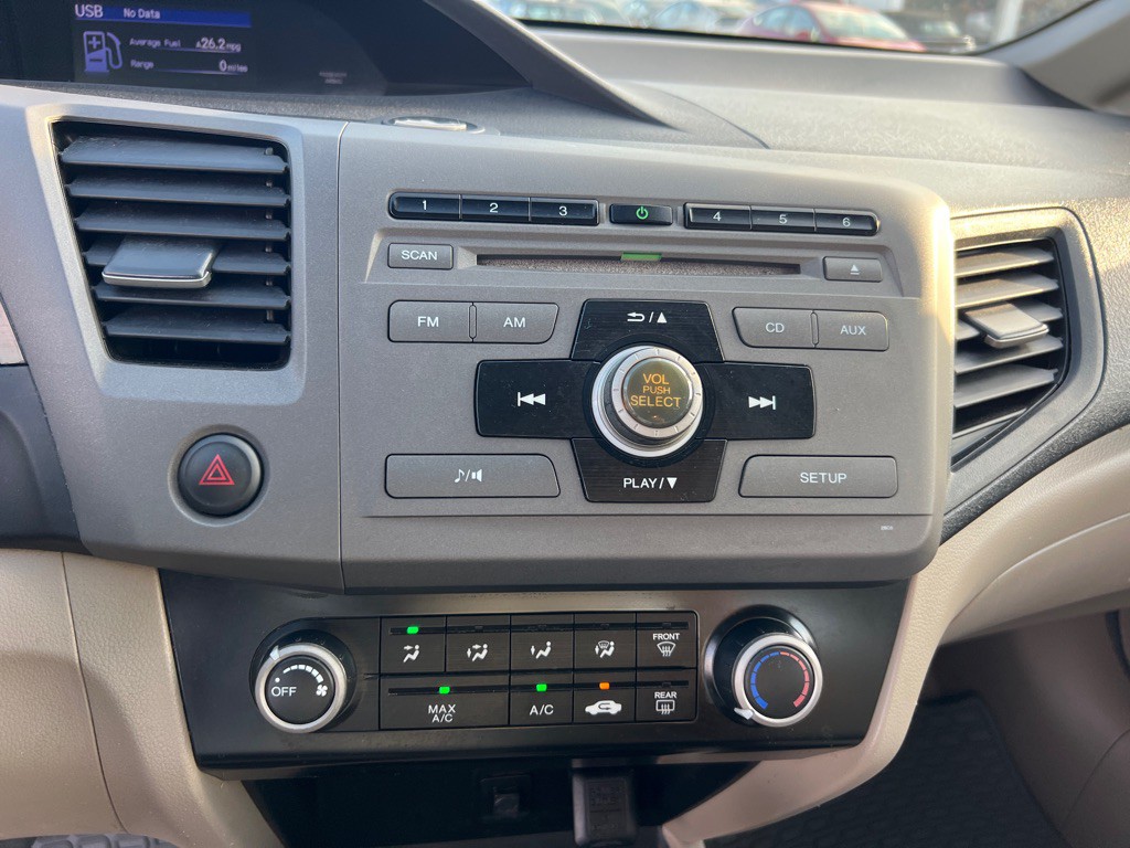 2012 Honda Civic Image 29