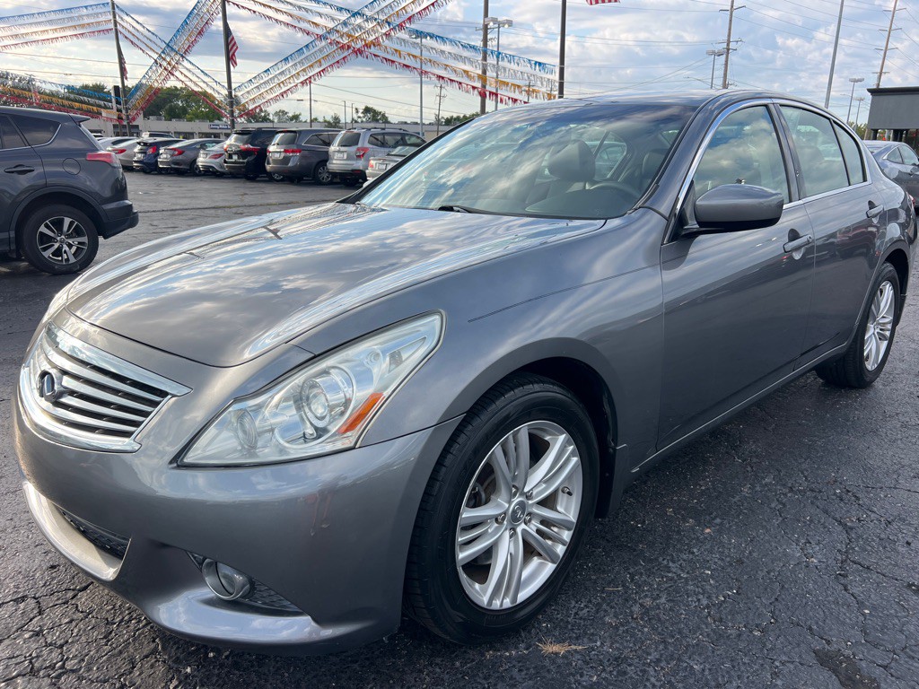 2012 INFINITI G37 Image 3