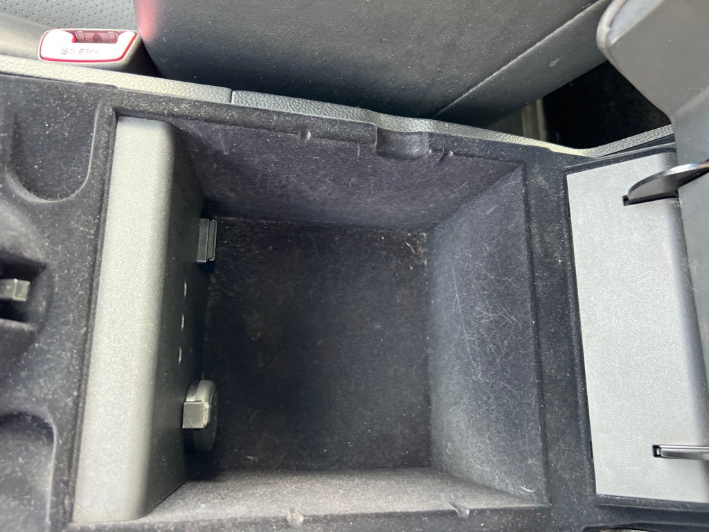 2012 INFINITI G37 Image 35
