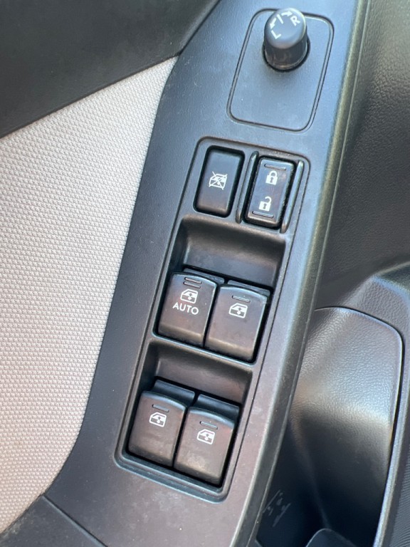 2014 Subaru Forester Image 24